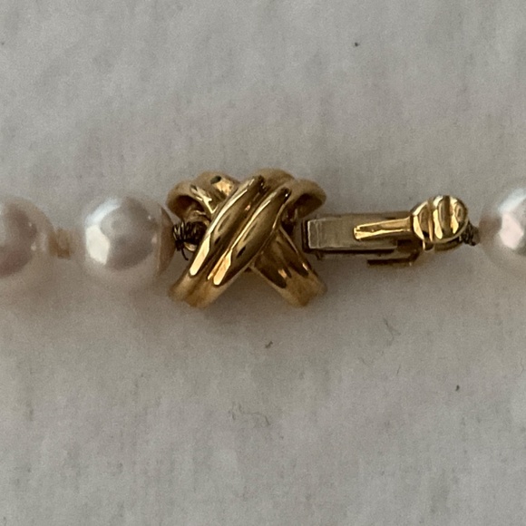 TIFFANY & CO Signature 18K YG Clasp Akoya Pearl Strand Necklace - Picture 10 of 14